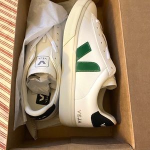 BRAND NEW VEJA shoes